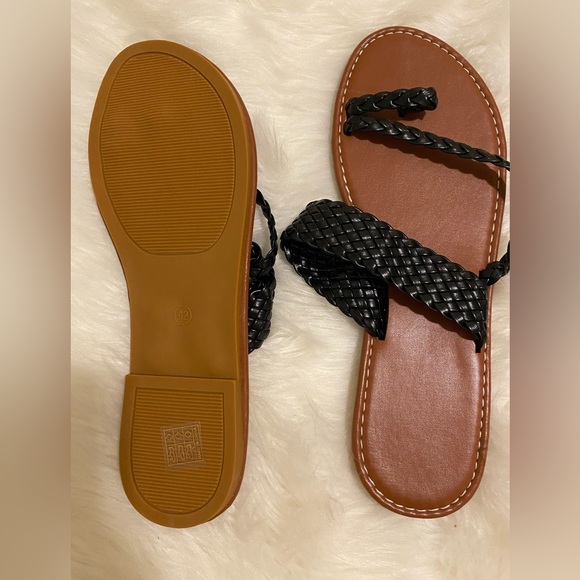 Sandals - Picture 3 of 3